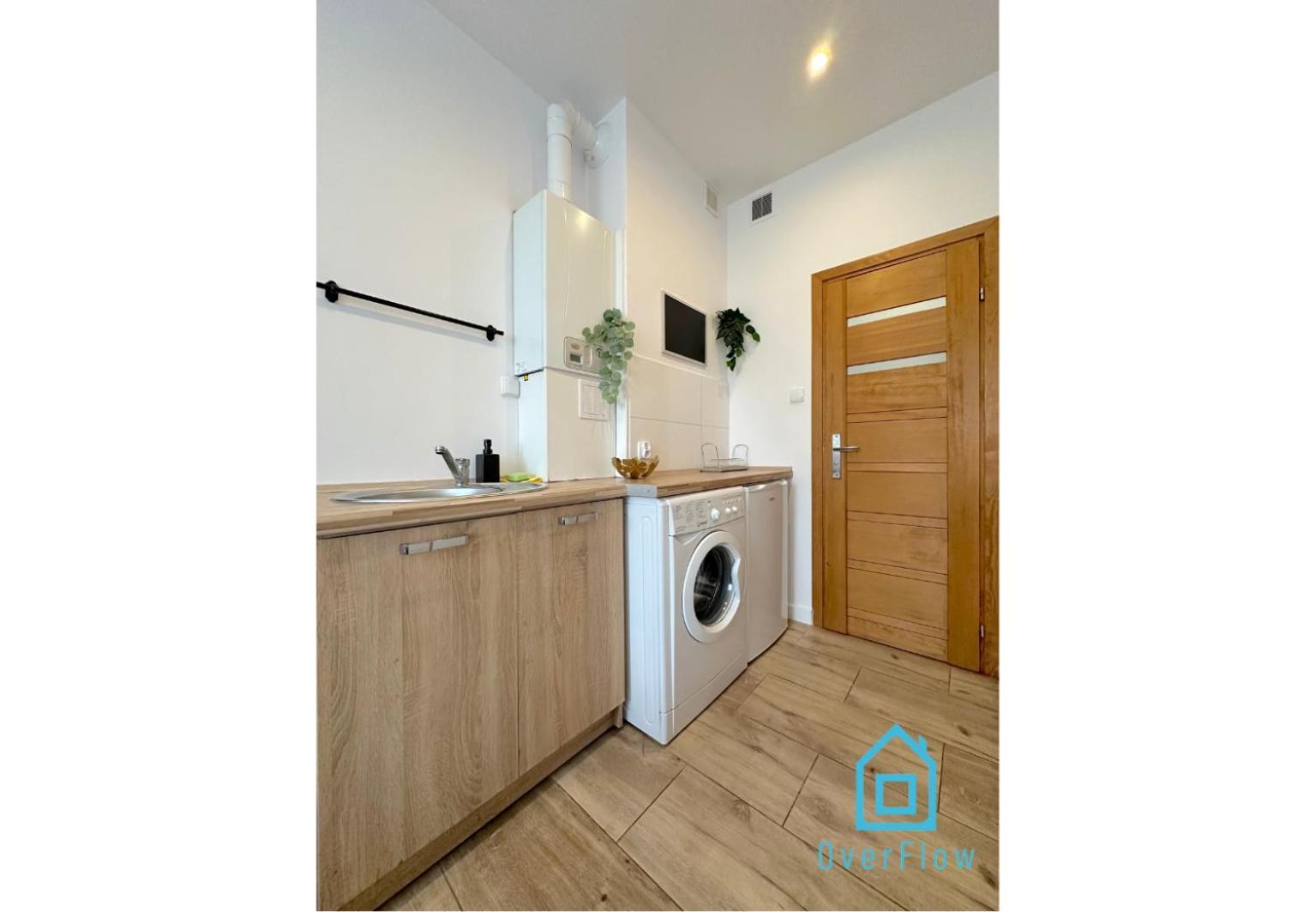 Apartament Birch Studio- Peaceful Retreat, 10 Minutes To Old Town & Seaside *